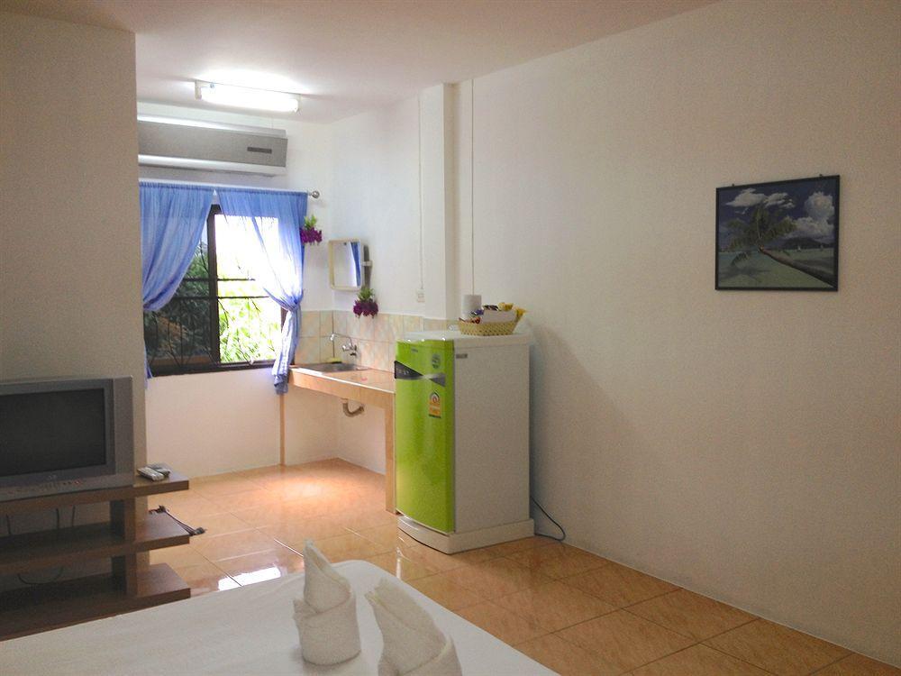 Little Austria Tams Guesthouse Chaweng  Bagian luar foto