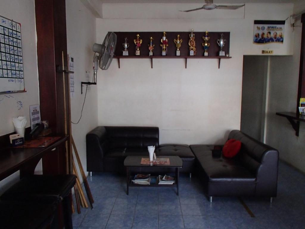 Little Austria Tams Guesthouse Chaweng  Bagian luar foto