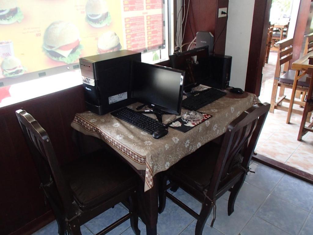 Little Austria Tams Guesthouse Chaweng  Bagian luar foto