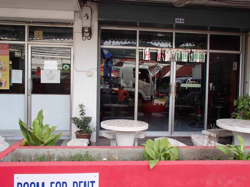 Little Austria Tams Guesthouse Chaweng  Bagian luar foto