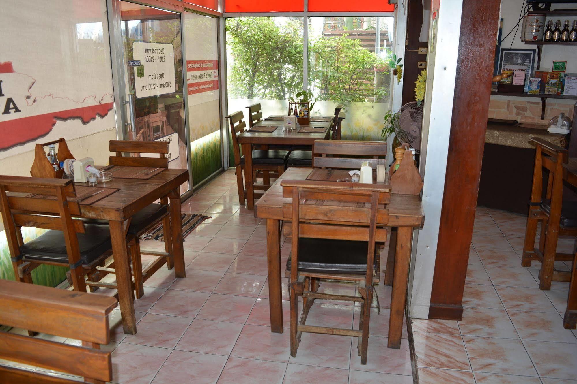 Little Austria Tams Guesthouse Chaweng  Bagian luar foto