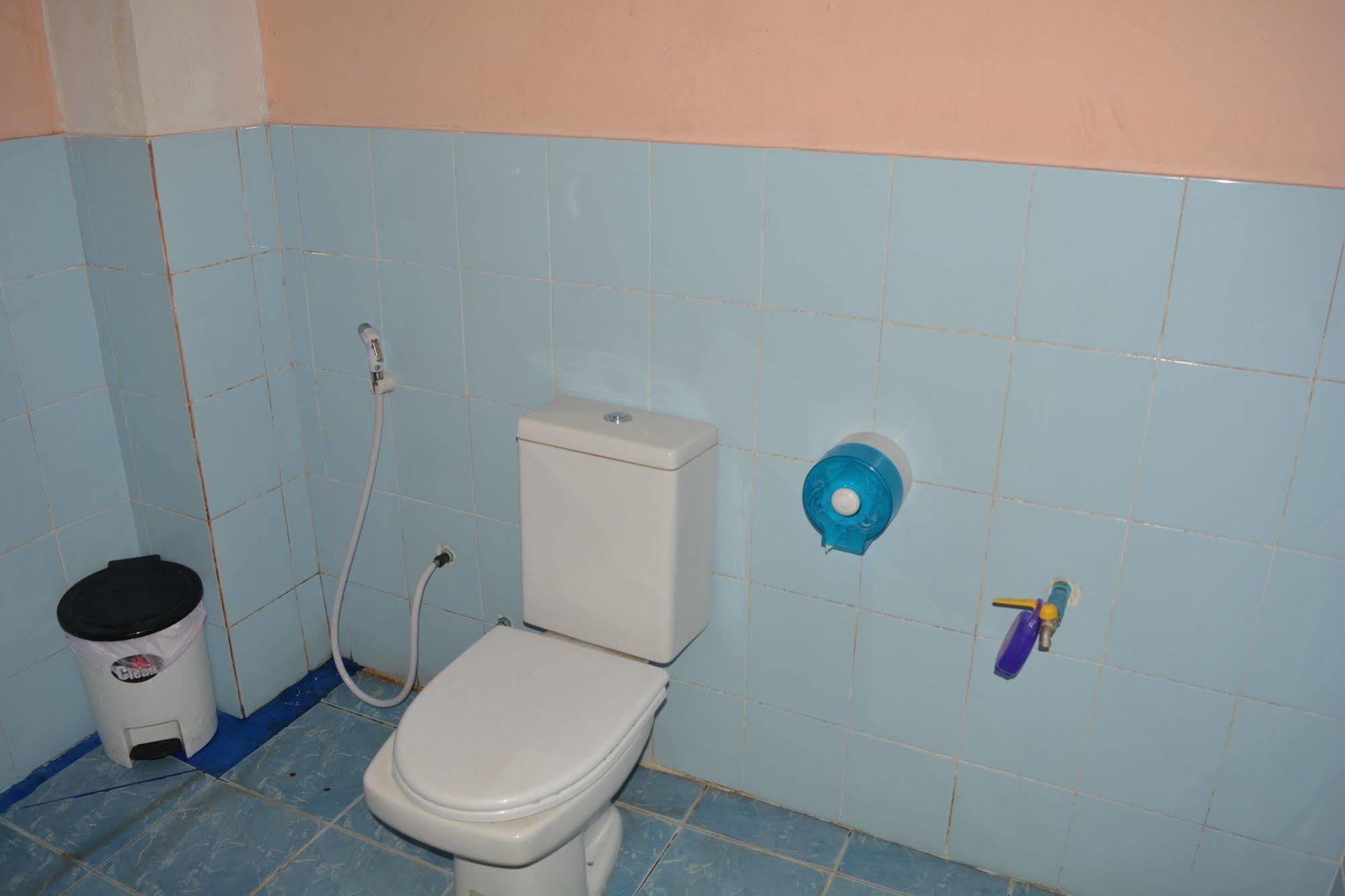 Little Austria Tams Guesthouse Chaweng  Bagian luar foto